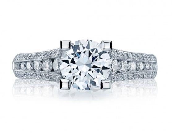 Comparing Platinum & White Gold Diamond Rings - Pros and Cons