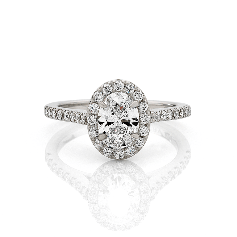 18ct White  Gold  Oval Diamond Engagement  Ring  Featuring a 