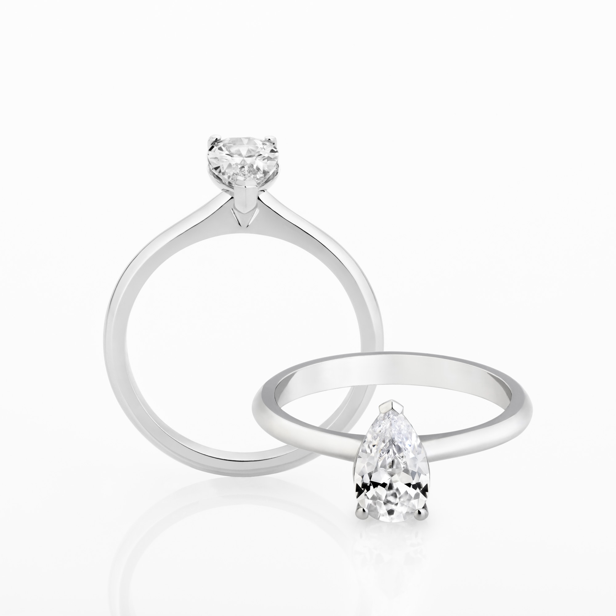 Vela diamond solitaire ring