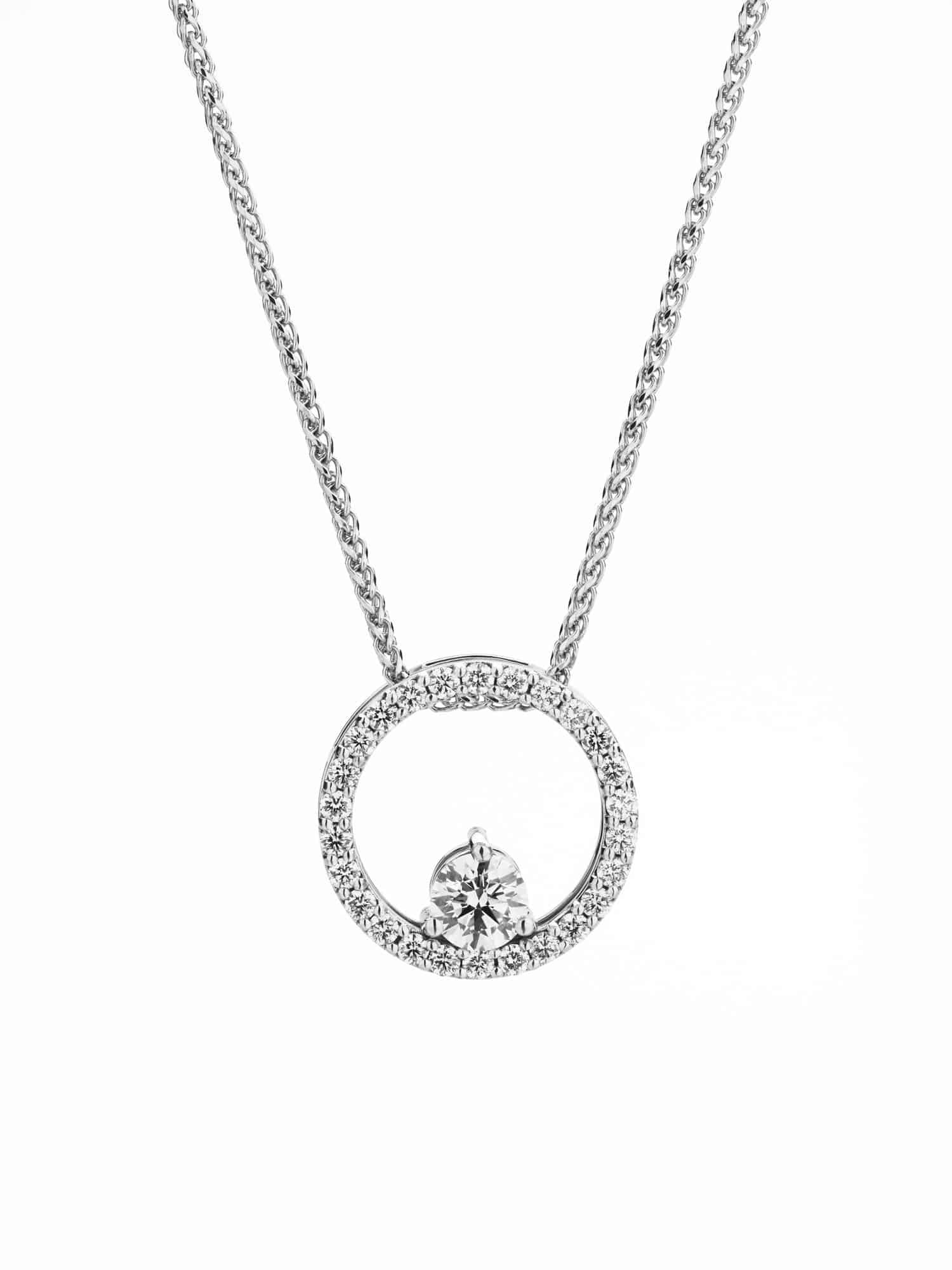 Diamond circle pendant and necklace